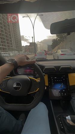 دۆنگ فینگ شاین